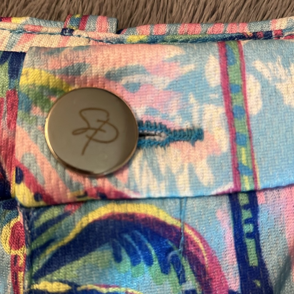 Stella Parker Tropical Print Shorts - Picture 7 of 7